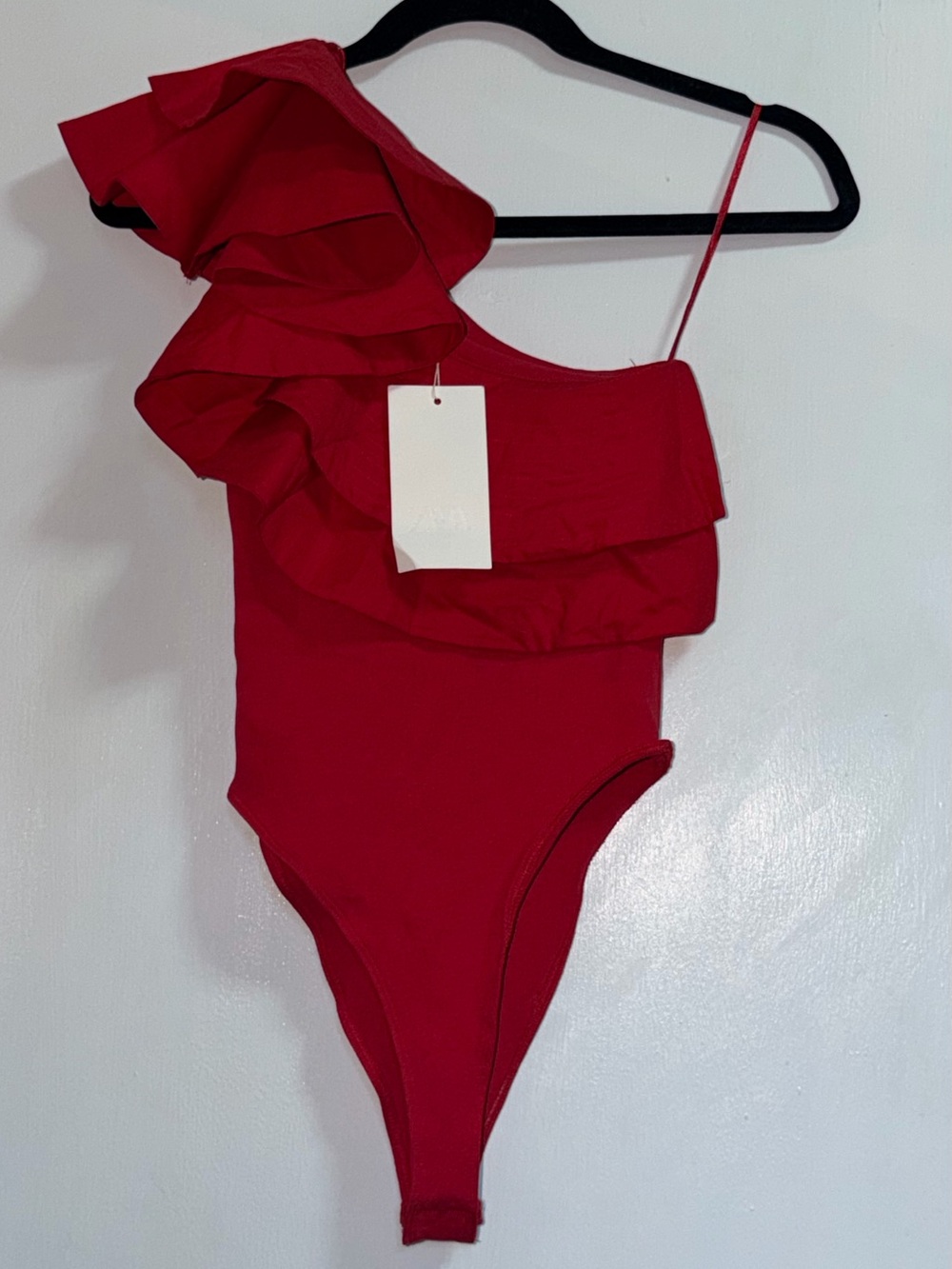 Zara One-Shoulder Ruffle bodysuit - Picture 2 of 2